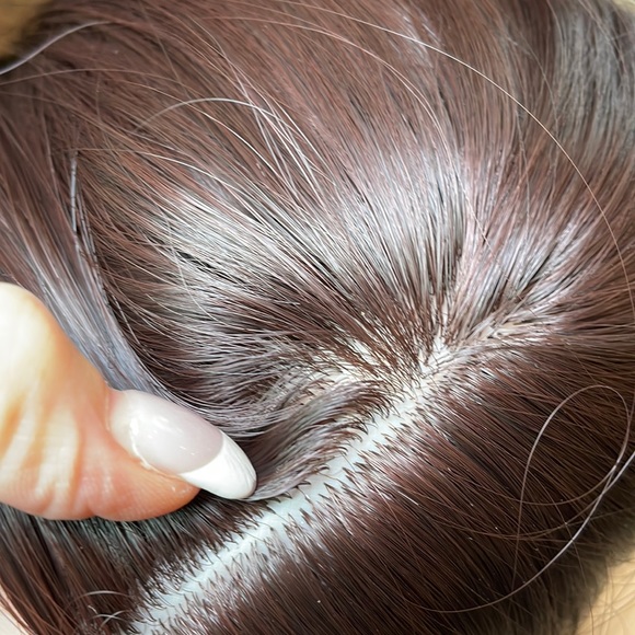 NWT 12-14” rich brown shoulder length straight wig center parting volume bob wig - Picture 15 of 16